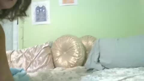 yourhiddenqueen69 online show from September 10, 2:12 am