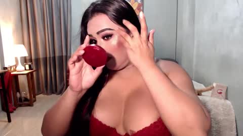 Snapshot of yourhighnesscassy chatting on February 27, 2:14 am Cassy online show from February 27, 2:14 am