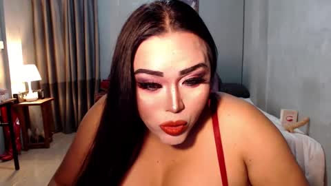 Snapshot of yourhighnesscassy chatting on January 10, 3:18 am Cassy online show from January 10, 3:18 am