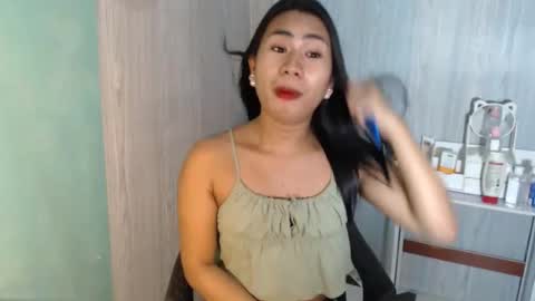 Mauie  online show from October 6, 3:13 am