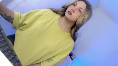 PEARL online show from March 22, 1:42 am