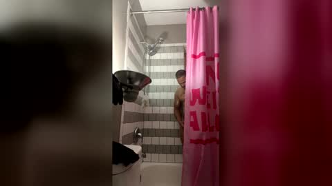 youronlycomal online show from March 14, 3:27 pm