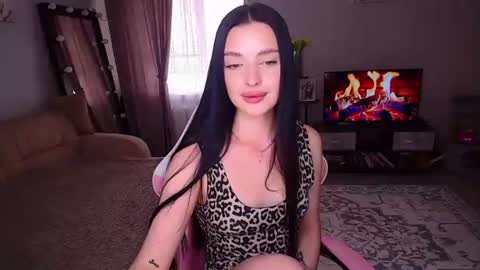 yourslina online show from July 7, 3:52 am