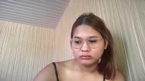 yoursweetgirl_zia online show from April 16, 3:28 am