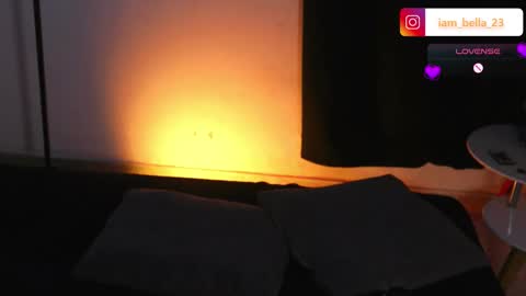 Bella- Independert Model online show from March 24, 5:41 pm