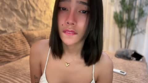 YowgineTheGreat online show from March 18, 10:32 am