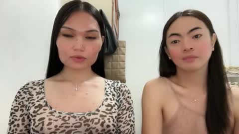 yrdrmgrl_jennie26 online show from February 13, 8:06 am