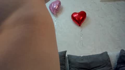 Yuki online show from February 18, 5:42 am