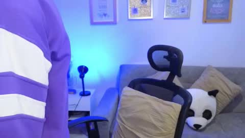 yulian_vasquez online show from December 16, 12:22 pm