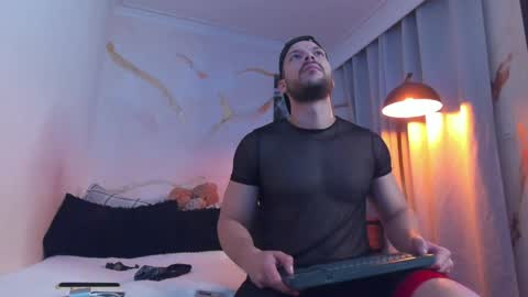yulian 2811 online show from June 7, 6:29 am