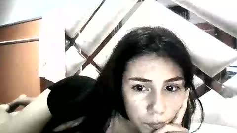 Yullicita online show from November 4, 3:19 am