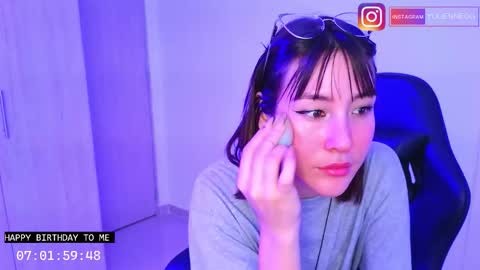 Yulienne online show from September 17, 2:59 am