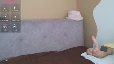 yuliethpetite online show from April 6, 1:12 pm