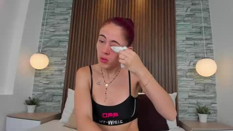 yulievans online show from September 17, 12:52 pm