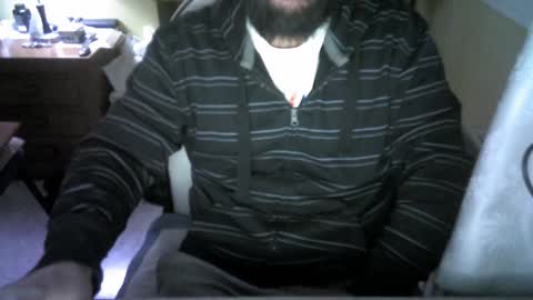 Snapshot of yulius_7 chatting on December 18, 5:00 pm yulius_7 online show from December 18, 5:00 pm