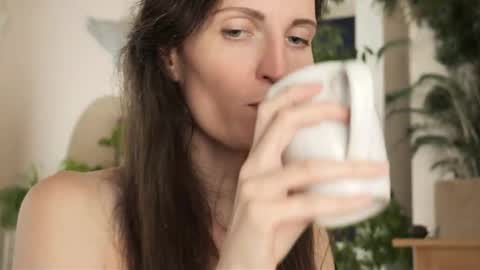 yulla dao online show from October 2, 4:06 pm