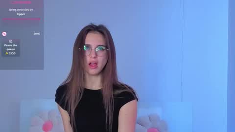 Yumi online show from October 9, 5:46 am