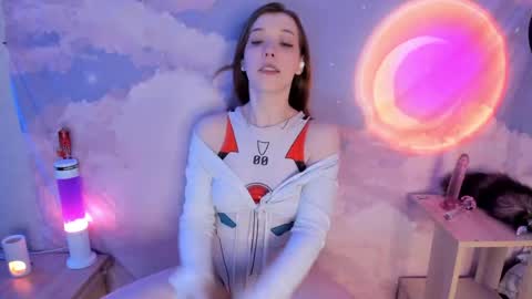 Yuna online show from April 13, 9:30 pm