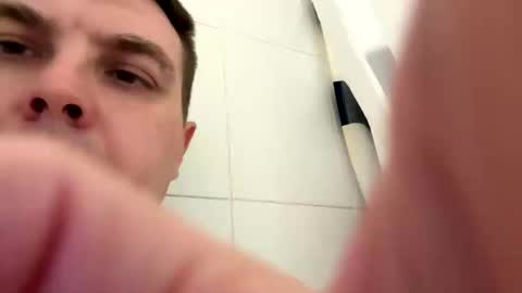 Snapshot of yungcupandspoonn chatting on September 19, 3:32 am deezy online show from September 19, 3:32 am