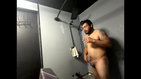 YungJefe online show from February 17, 8:24 am