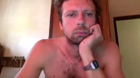 yungrover online show from December 21, 6:44 pm