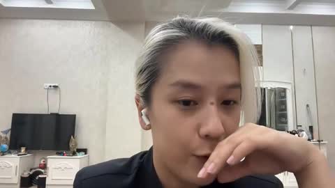 Kristi online show from October 24, 3:46 pm
