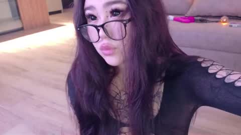 Hi My name Yuriko online show from November 12, 4:20 pm