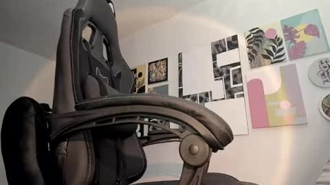 paola online show from October 20, 9:53 pm