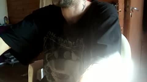 Yuumi online show from April 5, 8:06 pm