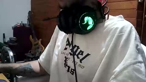 Yuumi online show from April 25, 6:04 am