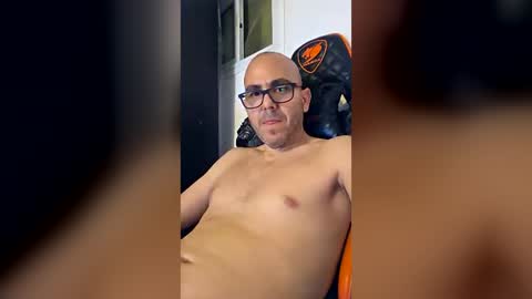 yuvalv online show from August 1, 1:56 pm