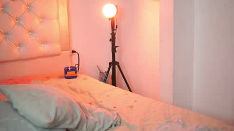 Yuyi Cam online show from September 22, 3:43 am