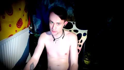   online show from December 6, 6:11 pm