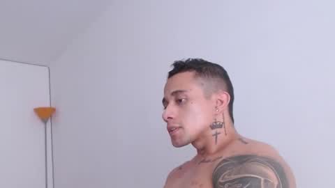 Snapshot of zac_colleng07 chatting on January 31, 9:05 pm Zac Colleng online show from January 31, 9:05 pm