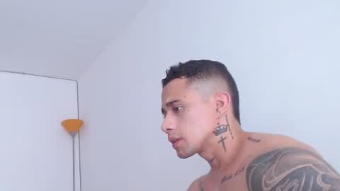 Snapshot of zac_colleng07 chatting on February 15, 7:06 pm Zac Colleng online show from February 15, 7:06 pm