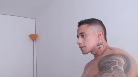 Snapshot of zac_colleng07 chatting on February 4, 6:49 pm Zac Colleng online show from February 4, 6:49 pm