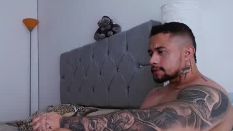 Snapshot of zac_colleng07 chatting on October 28, 3:46 pm Zac Colleng online show from October 28, 3:46 pm