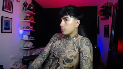 Snapshot of zac_muller1 chatting on October 23, 6:37 am zac_muller1 online show from October 23, 6:37 am