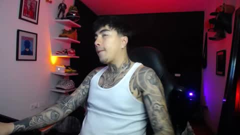 Snapshot of zac_muller1 chatting on October 15, 5:00 am zac_muller1 online show from October 15, 5:00 am