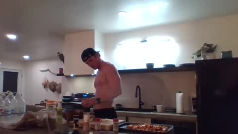 zachschaefer online show from November 23, 4:54 am