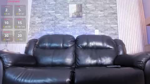 zack_joness10 online show from November 18, 4:15 am