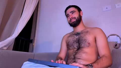 zack_sullivan22 online show from March 18, 1:44 am