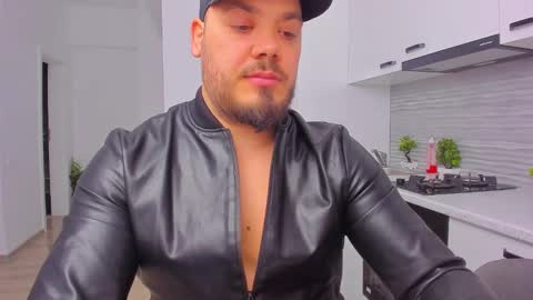 Zack online show from February 15, 2:26 am