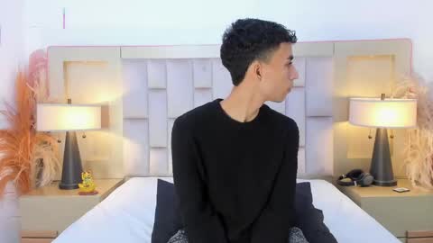 zahir_ashar online show from April 18, 7:58 pm