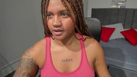 zahra_rose online show from March 10, 11:45 am