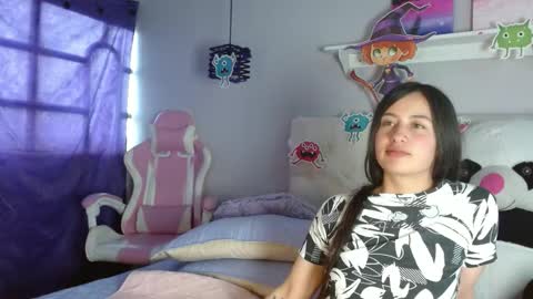 Snapshot of zaida_1 chatting on October 25, 1:55 pm Zaida online show from October 25, 1:55 pm