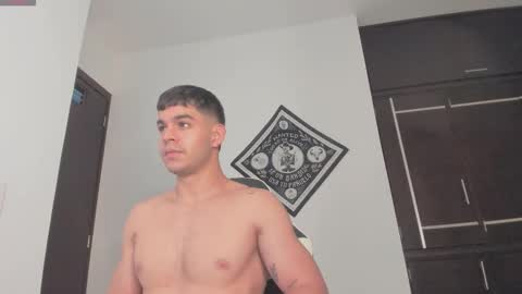 Snapshot of zamir_scott chatting on October 10, 9:52 pm zamir online show from October 10, 9:52 pm