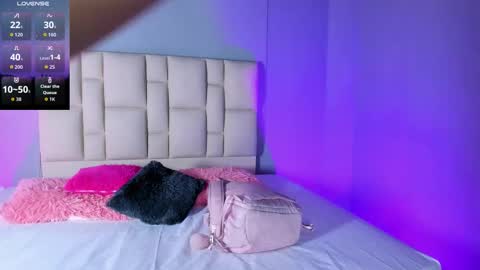 zaphiro__sky online show from February 22, 11:13 am