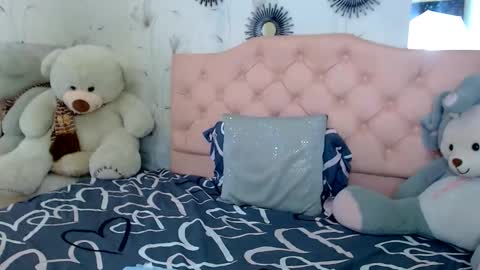 Zara online show from February 7, 12:41 pm