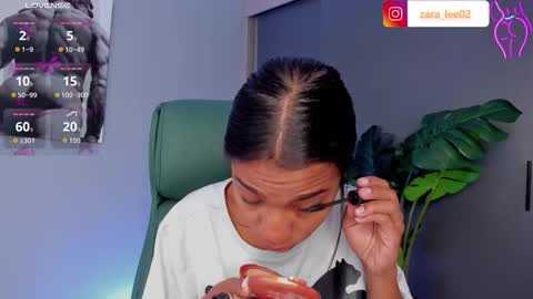 Zara online show from March 16, 12:20 pm